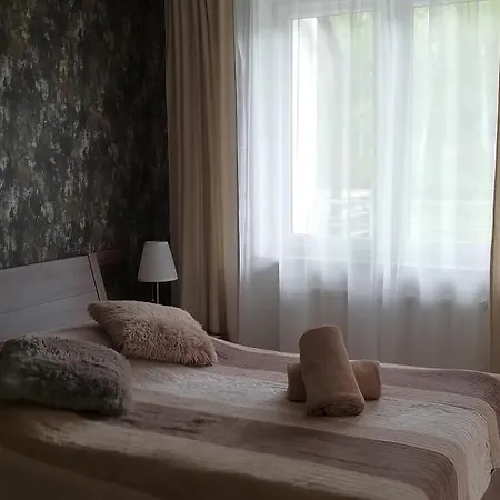 Lux Small Apartman *